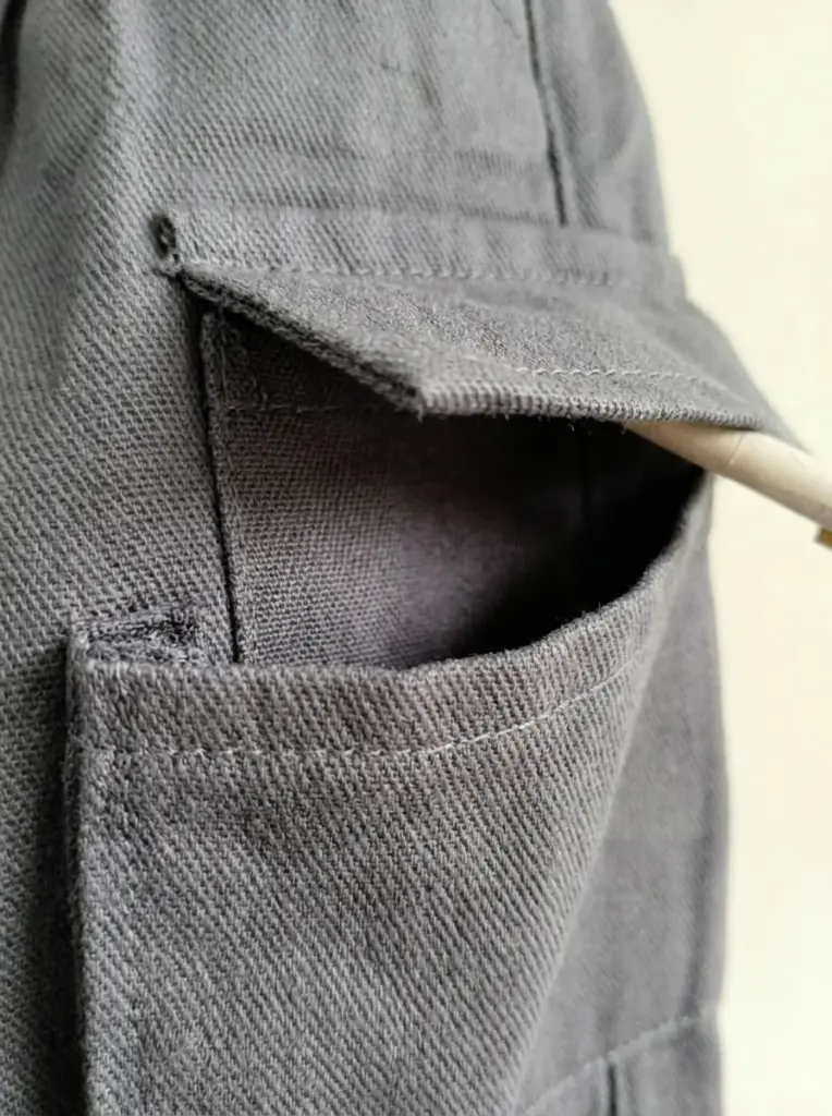 AI Generated Minne Minors Grey Cargo Pant Pocket Detail