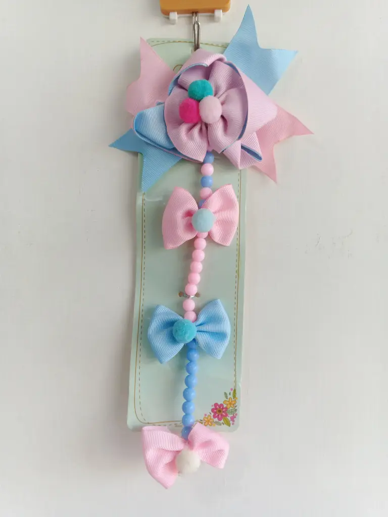 Tail clip