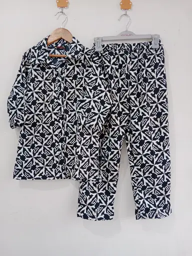 Paper Land 3D Black 2pc