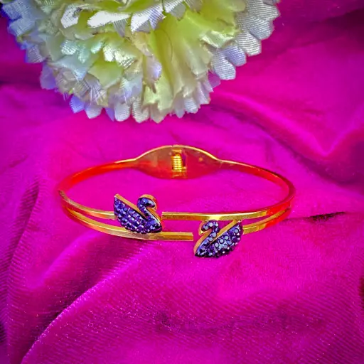 Swana Bracelet 